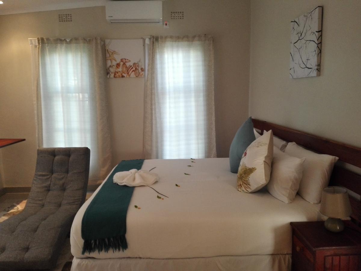 Chobe Sunset Chalets Lesoma Exterior photo