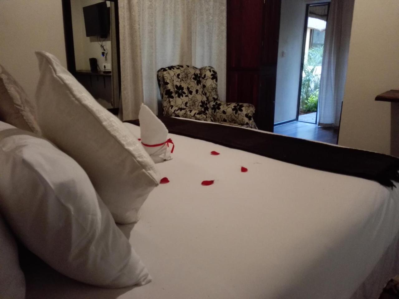 Chobe Sunset Chalets Lesoma Exterior photo