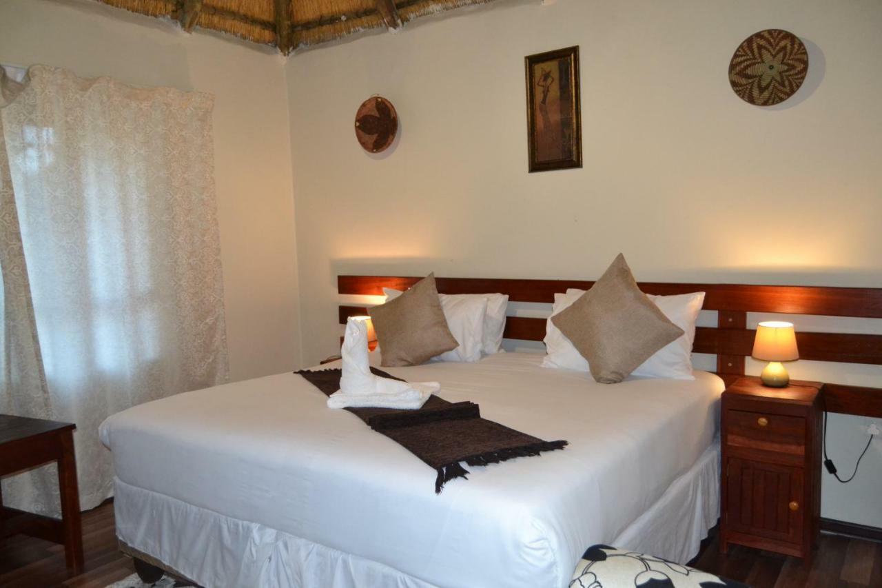 Chobe Sunset Chalets Lesoma Exterior photo