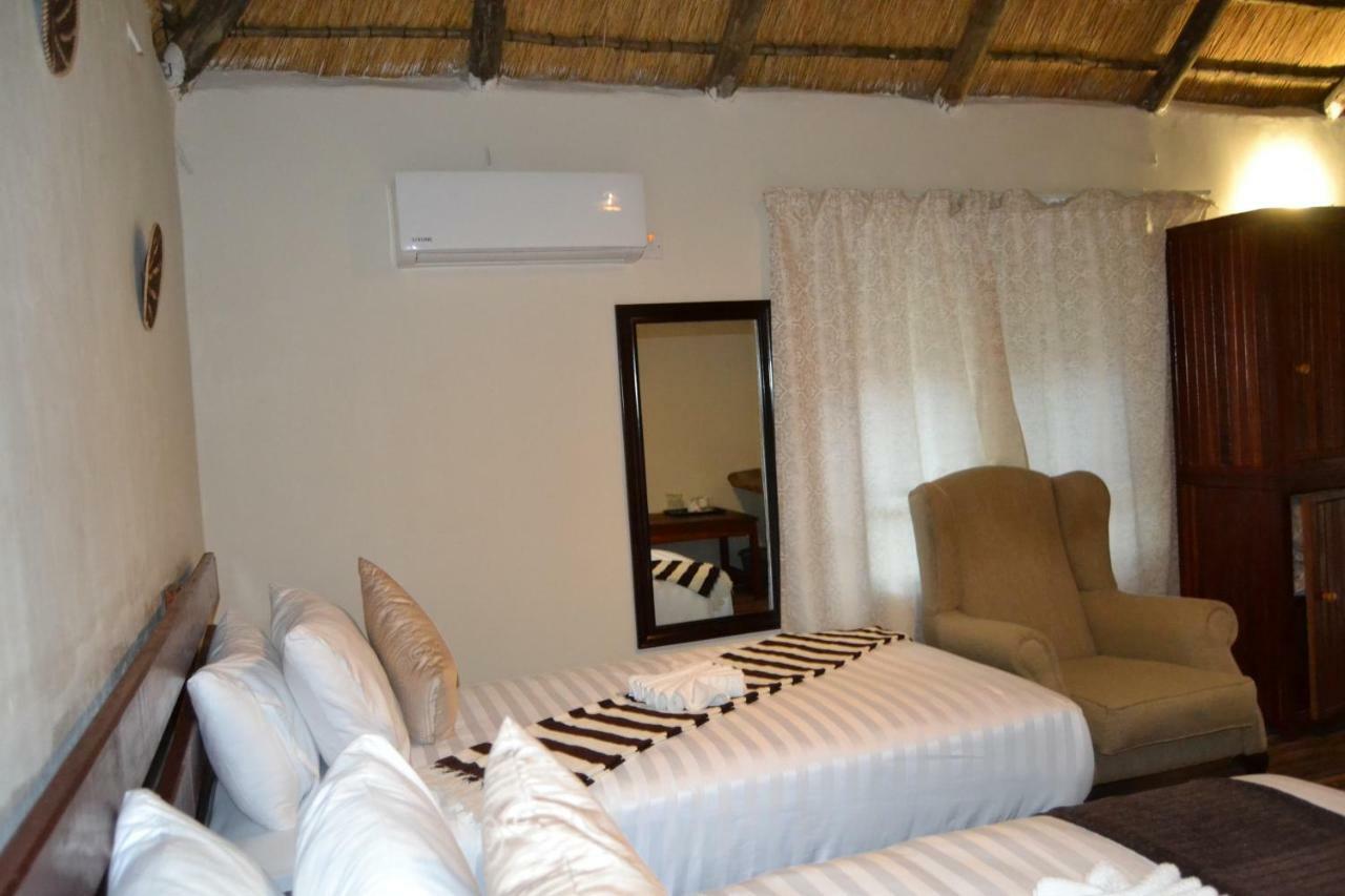 Chobe Sunset Chalets Lesoma Exterior photo